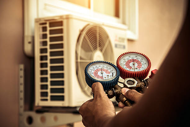Professional Ac Installation technician working in Big Lake, TX